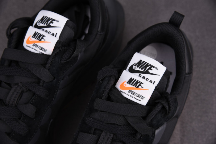 Nike Sacai x VaporWaffle 
