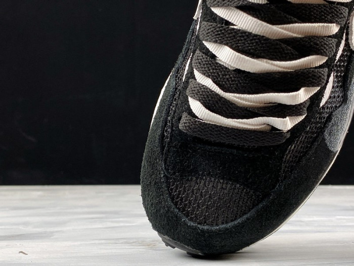 Sacai X Nike LDV Waffle 