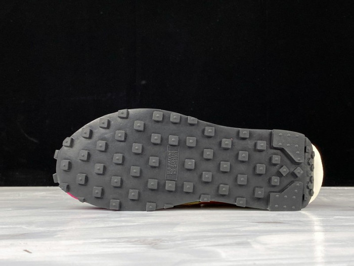Sacai x Nike LDV Waffle 