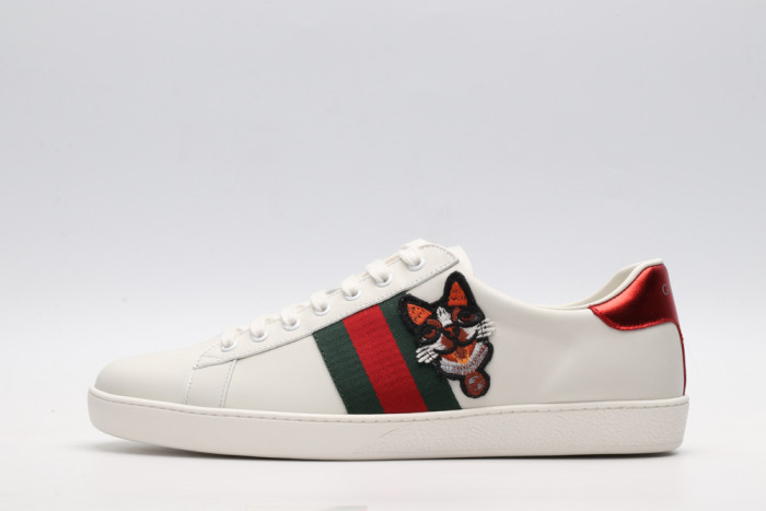 G*u*i low-top sneaker