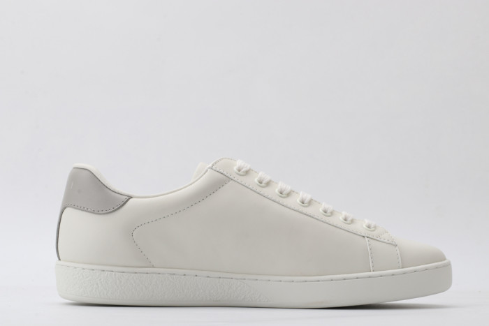 G*u*i low-top sneaker