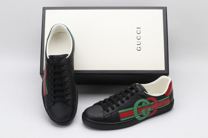 G*u*i low-top sneaker
