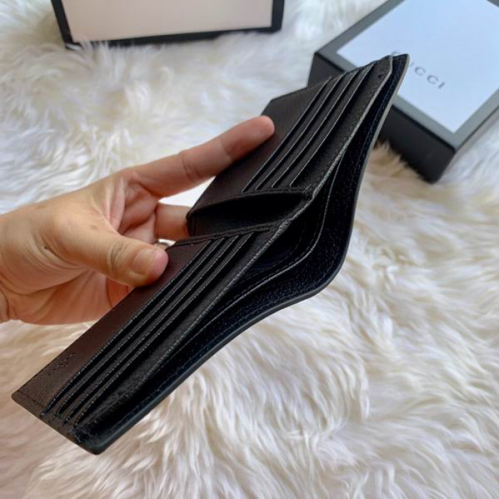G*u*i wallet 523664 11*9