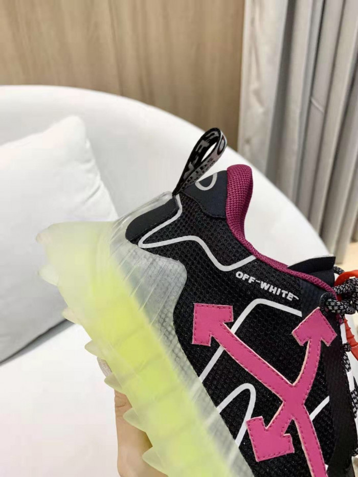 OFF-WHITE C/O ODSY-1000 SNEAKER