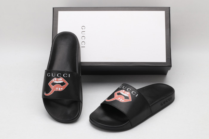 G*u*i slippers