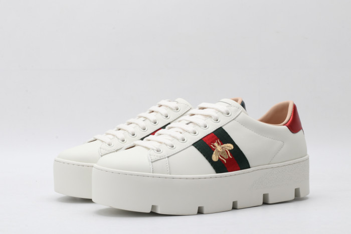 G*u*i low-top sneaker