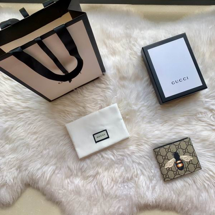 G*u*i wallet 451268 bee 11*9