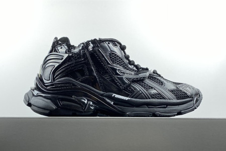 balcia track runner black Ba*len*cia*ga
