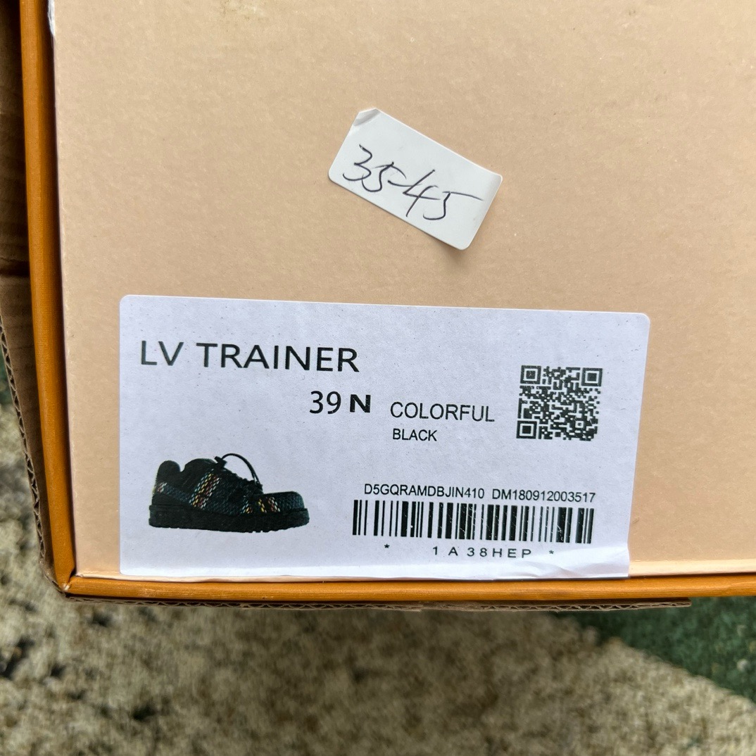 LV TRAINER MAXI Black pattern