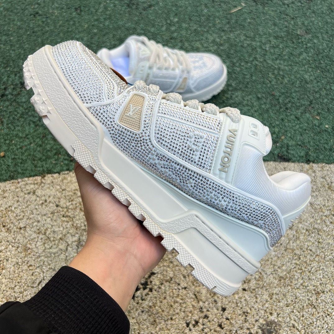 lv trainer maxi full of Di*m*nds white