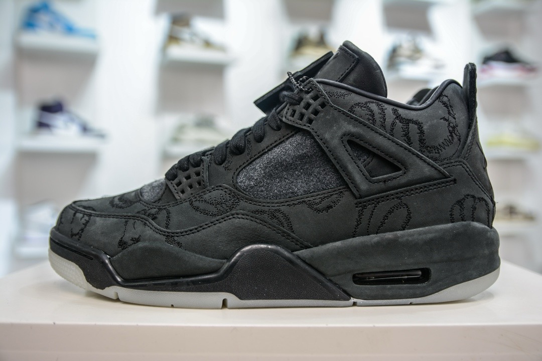 Nike Air Jordan 4 retro kaws black 930155 001