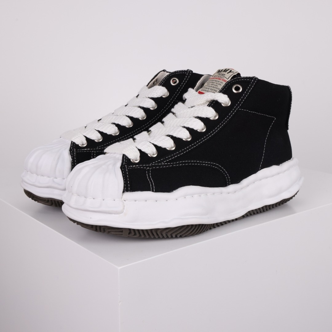 Ma*s*n mihara yasuhiro mmy sneaker