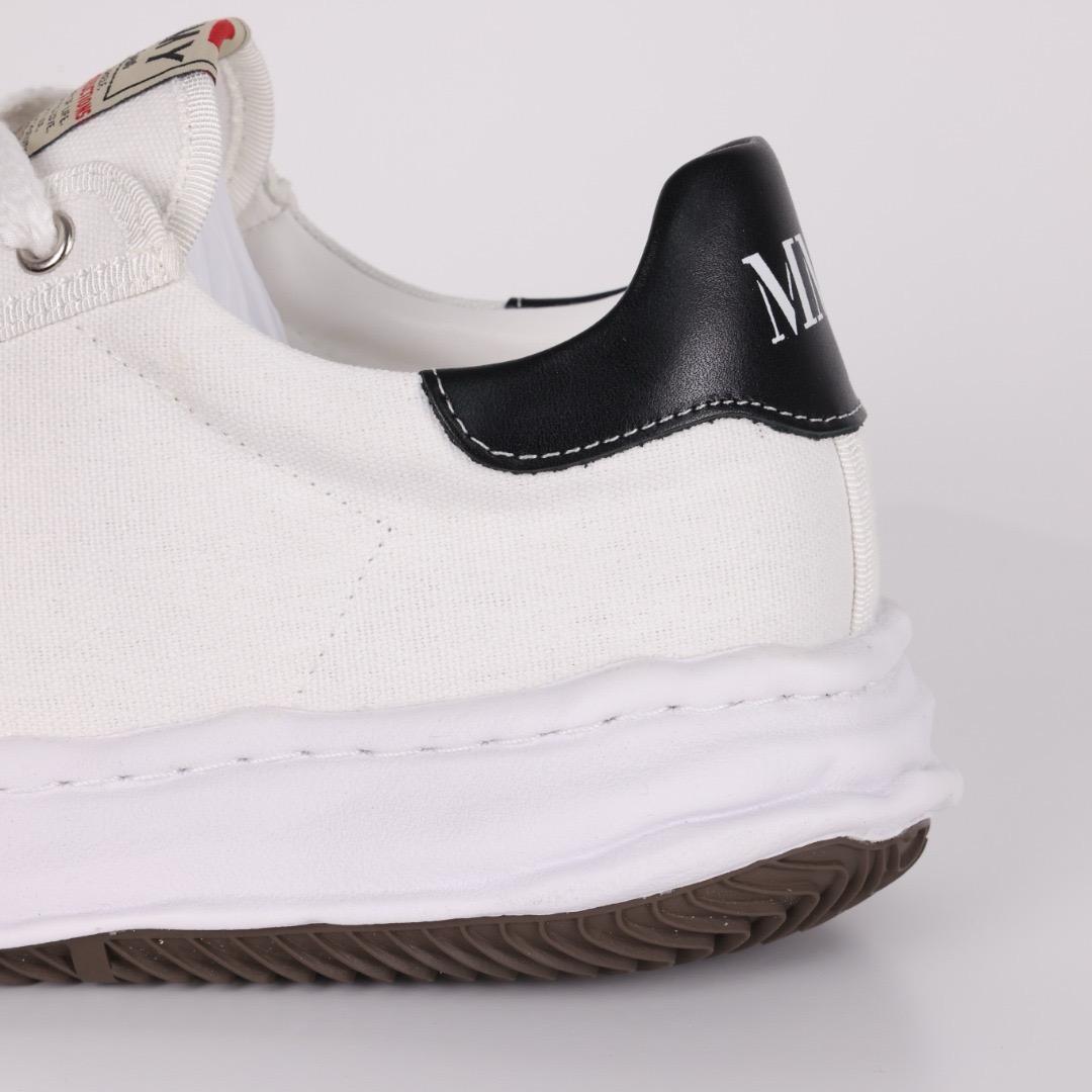 Ma*s*n mihara yasuhiro mmy sneaker