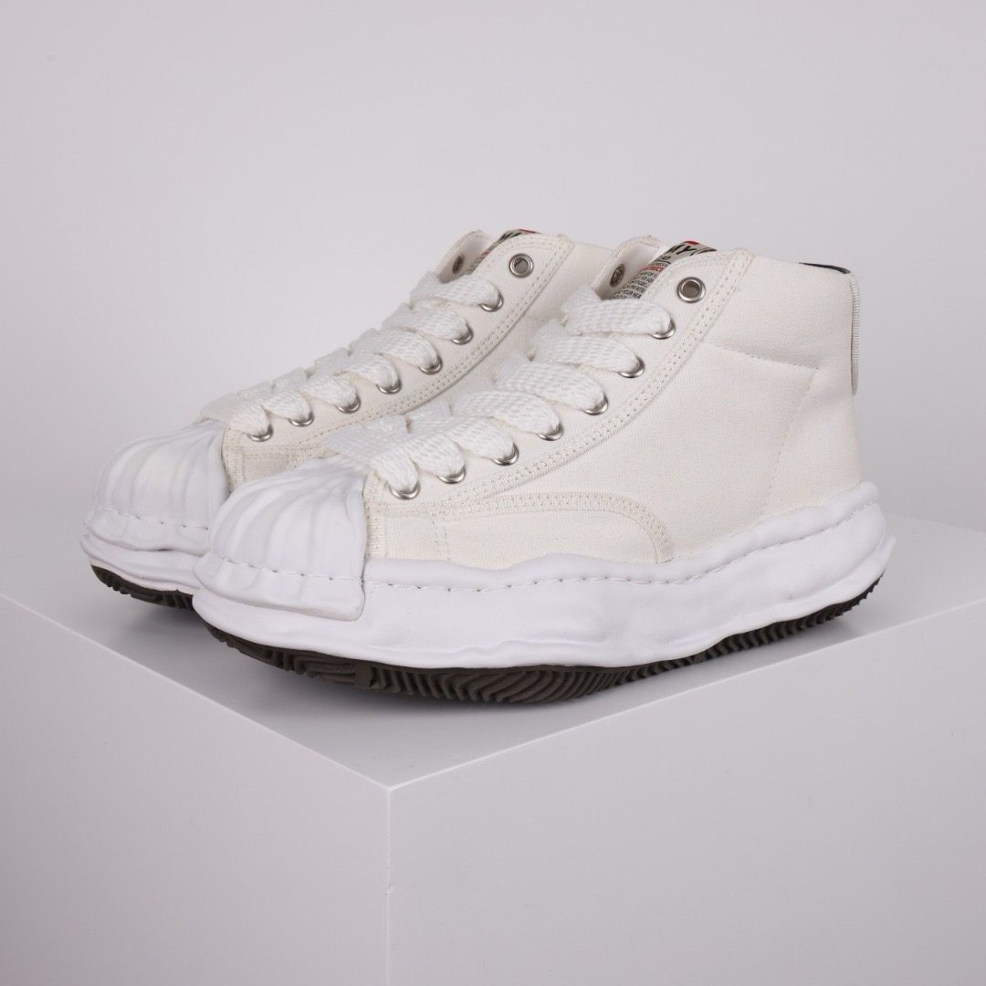 Ma*s*n mihara yasuhiro mmy sneaker