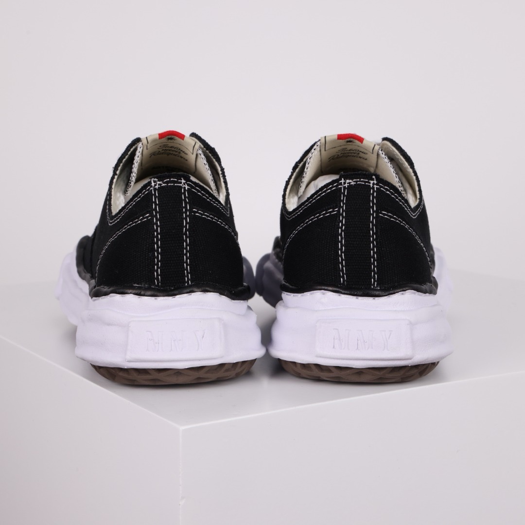 Ma*s*n mihara yasuhiro mmy sneaker