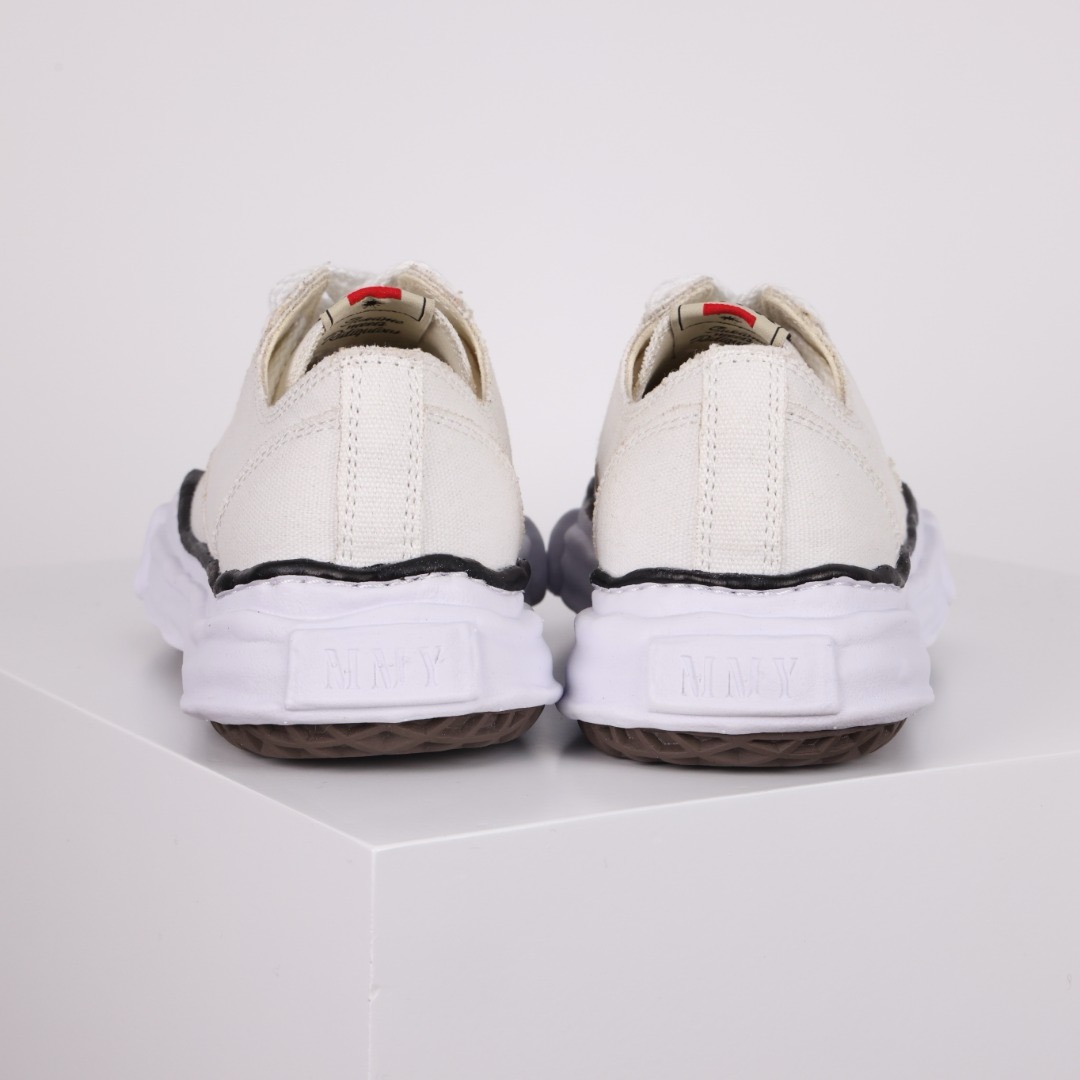 Ma*s*n mihara yasuhiro mmy sneaker