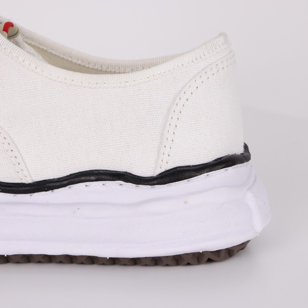 Ma*s*n mihara yasuhiro mmy sneaker