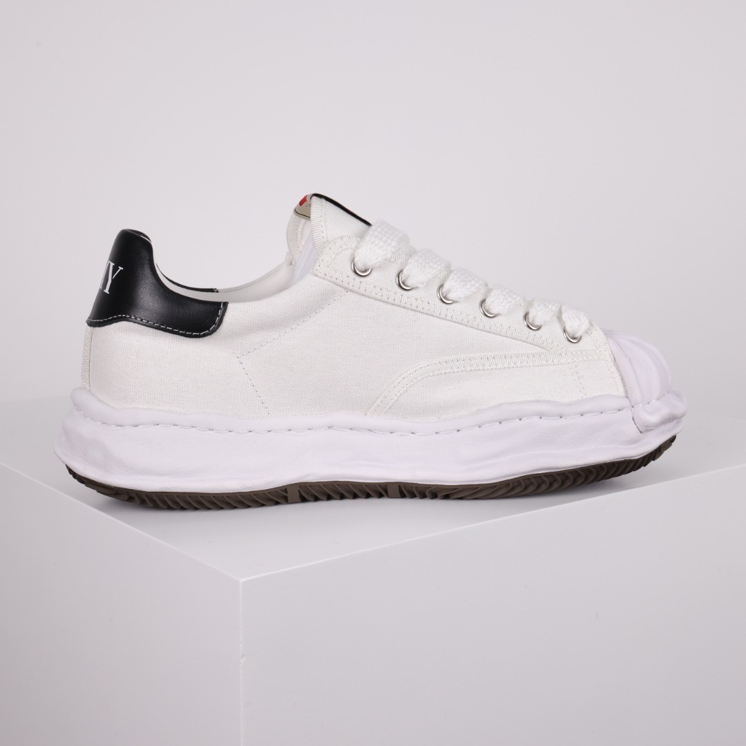 Ma*s*n mihara yasuhiro mmy sneaker