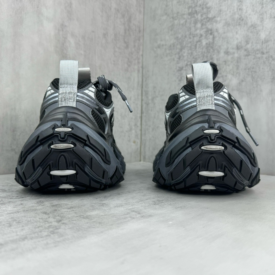 BLCG Sneaker 6XL