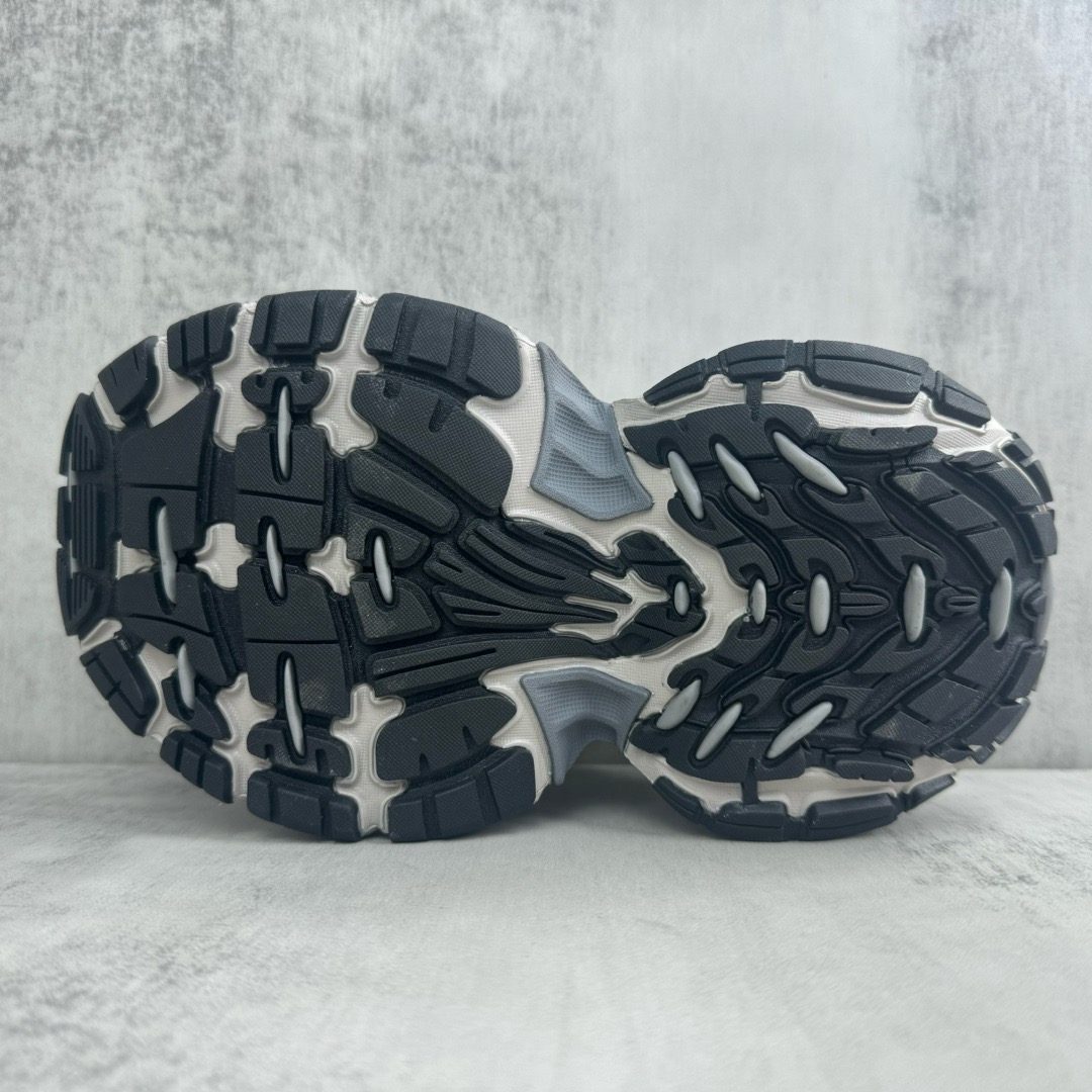 BLCG Sneaker 6XL
