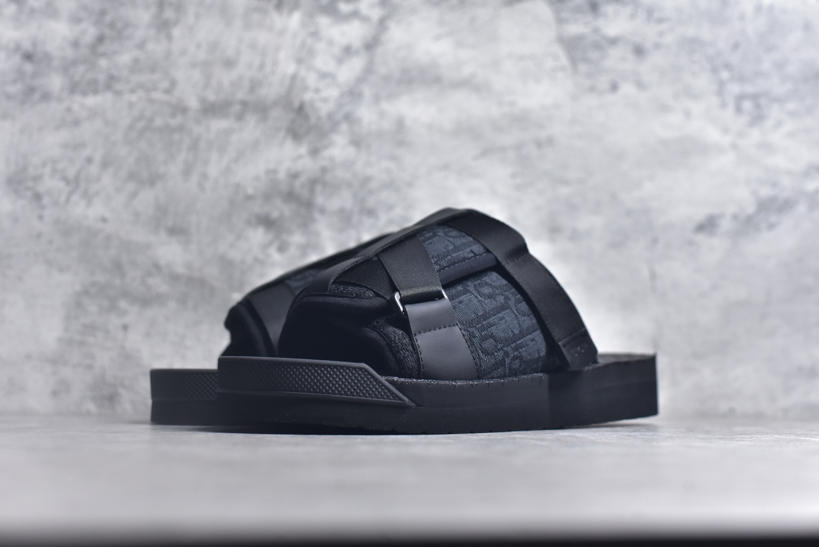DR Slippers
