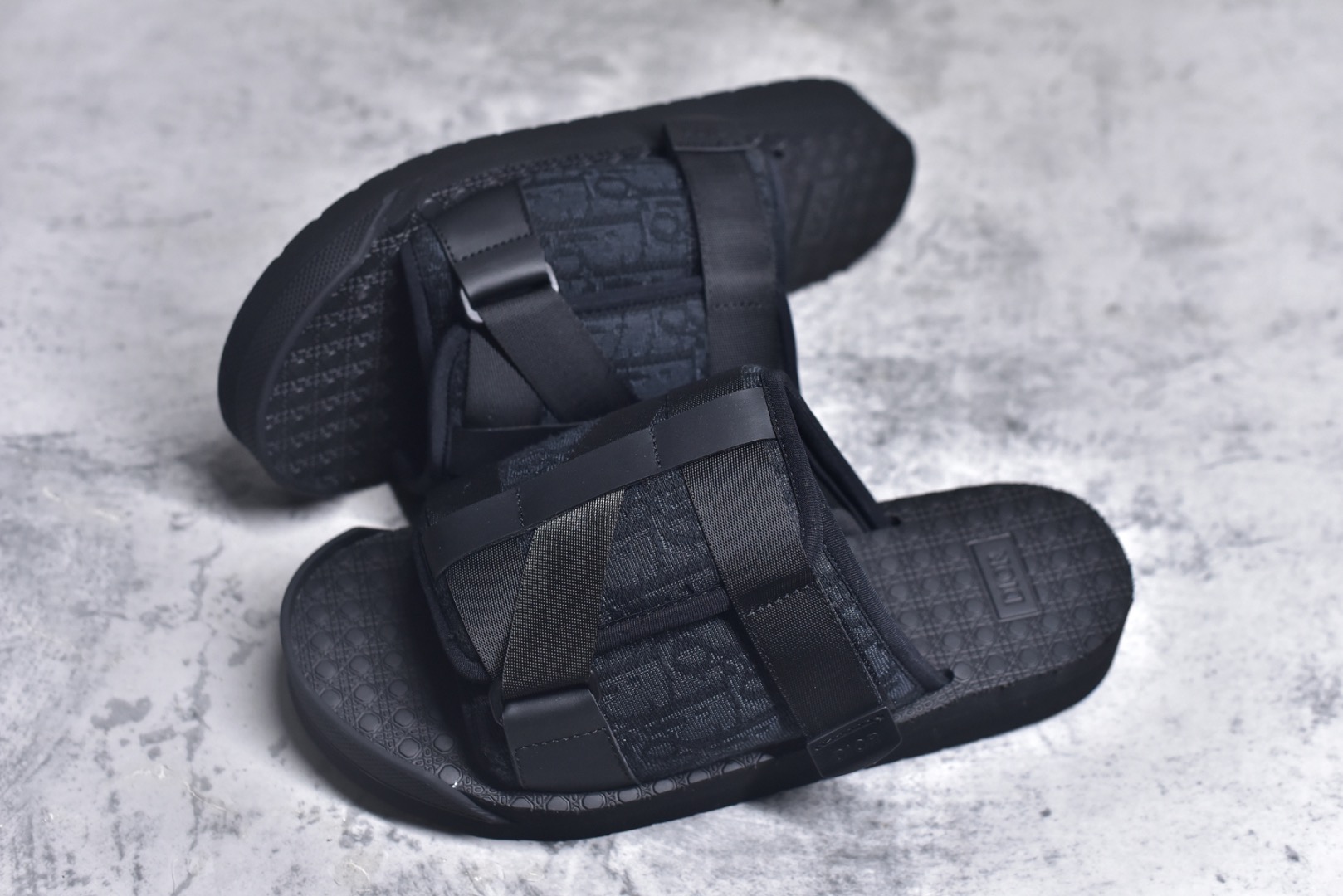 DR Slippers
