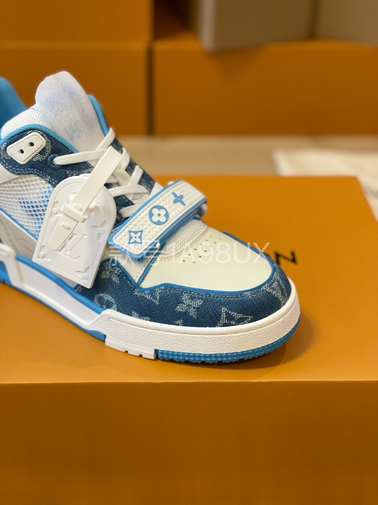 Loui Vuitto TRAINER SNEAKER
