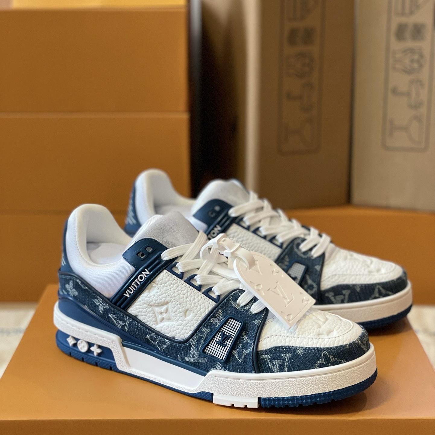 Loui Vuitto TRAINER SNEAKER