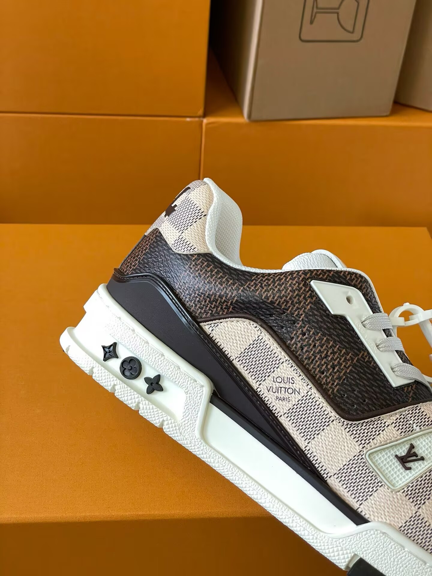 Loui Vuitto TRAINER SNEAKER