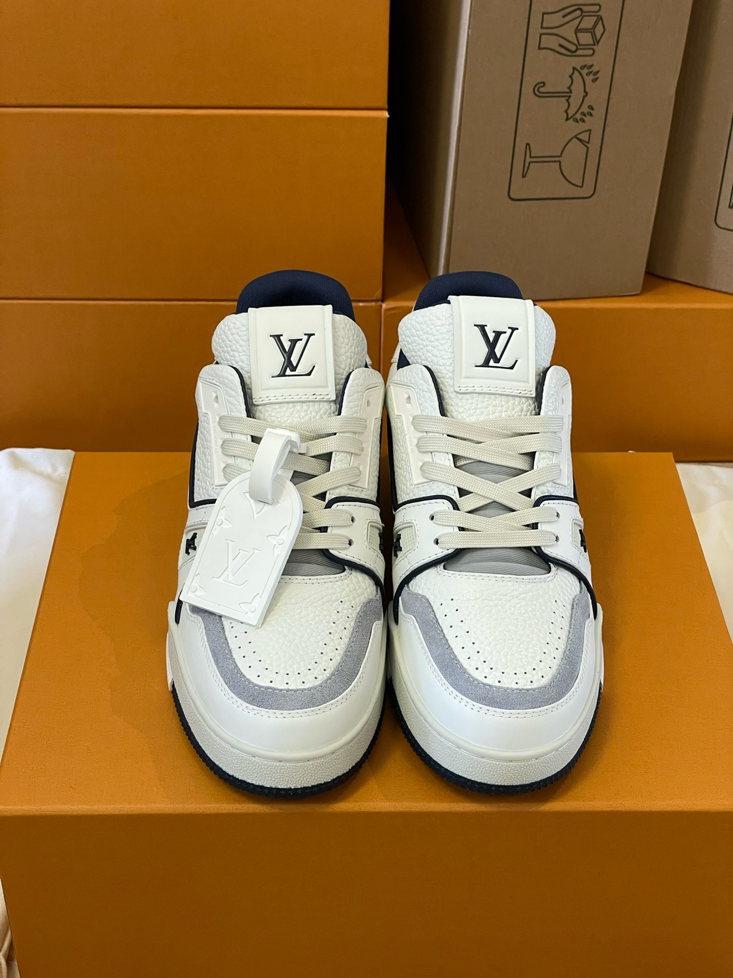 Loui Vuitto TRAINER SNEAKER