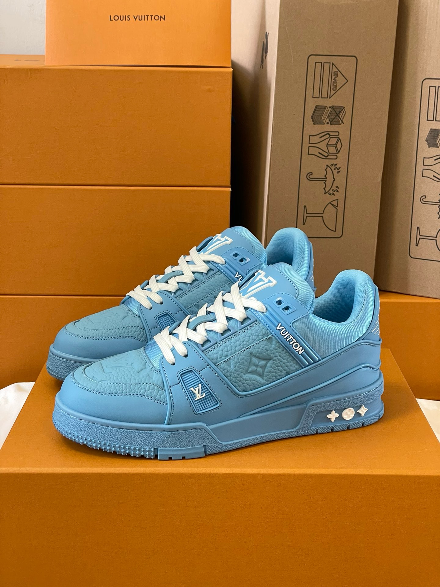 Loui Vuitto TRAINER SNEAKER